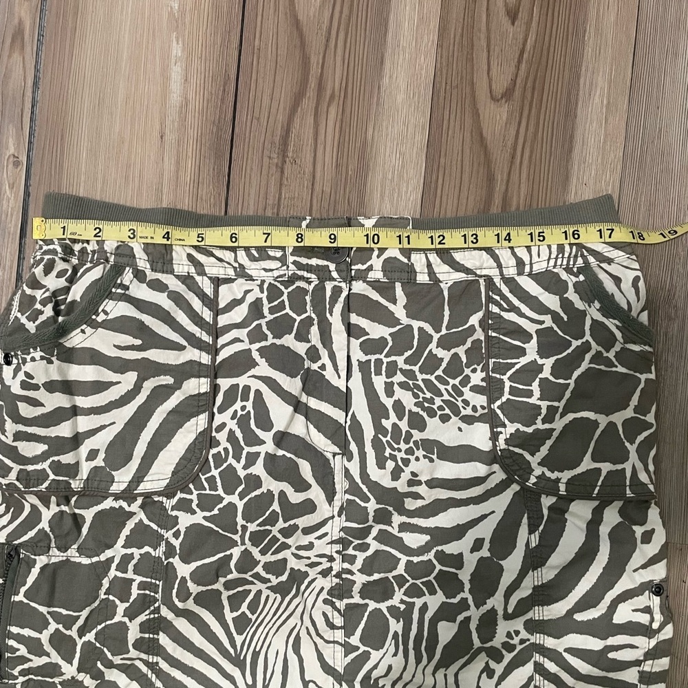 Chico's Safari Print Skirt - Olive Green & White - with front slit  (Size 14) - Picture 4 of 8
